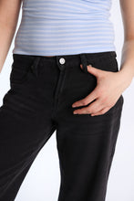 AERO Low Rise Baggy Jeans thumbnail 2