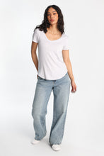 AERO Short Sleeve V-Neck Tee thumbnail 10