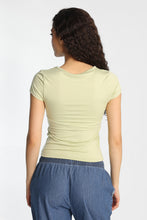 T-shirt ajusté à col cranté et manches courtes thumbnail 12