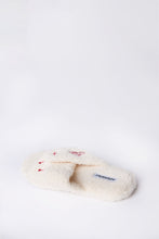Pantoufles en bouclée pelucheuses croisées avec broderie thumbnail 15