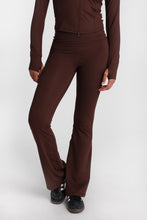 Super Smooth Flared Leggings thumbnail 15