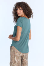 T-shirt décontracté à col en V manches courtes AERO thumbnail 16