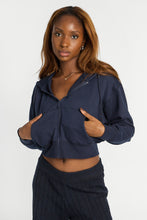 Pull à capuche coupe midi zippé thumbnail 18