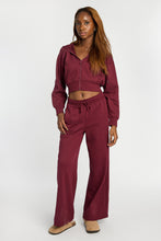 Pull à capuche coupe midi zippé thumbnail 25