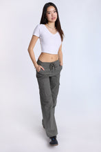 Poplin Mid Rise Baggy Cargo Pants thumbnail 9