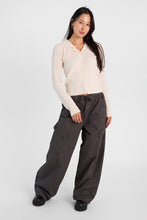 Mid Rise Cargo Barrel Twill Pants thumbnail 5