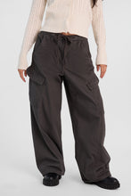 Mid Rise Cargo Barrel Twill Pants thumbnail 2