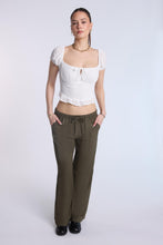 Pantalon à jambe large en mélange de lin thumbnail 13