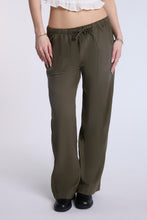 Pantalon à jambe large en mélange de lin thumbnail 10