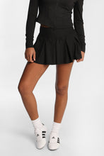 Super Smooth Active Pleated Mini Skort thumbnail 2