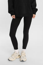 Super Soft Fleeceback Pocket Leggings thumbnail 2