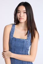 Mini-robe en denim thumbnail 7