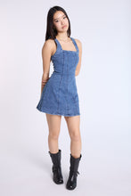 Mini-robe en denim thumbnail 8