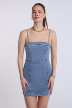 Mini-robe en denim thumbnail 2