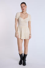 Robe jupe-short à taille smockée thumbnail 16
