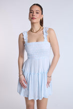 Mini-robe smockée étagée thumbnail 10