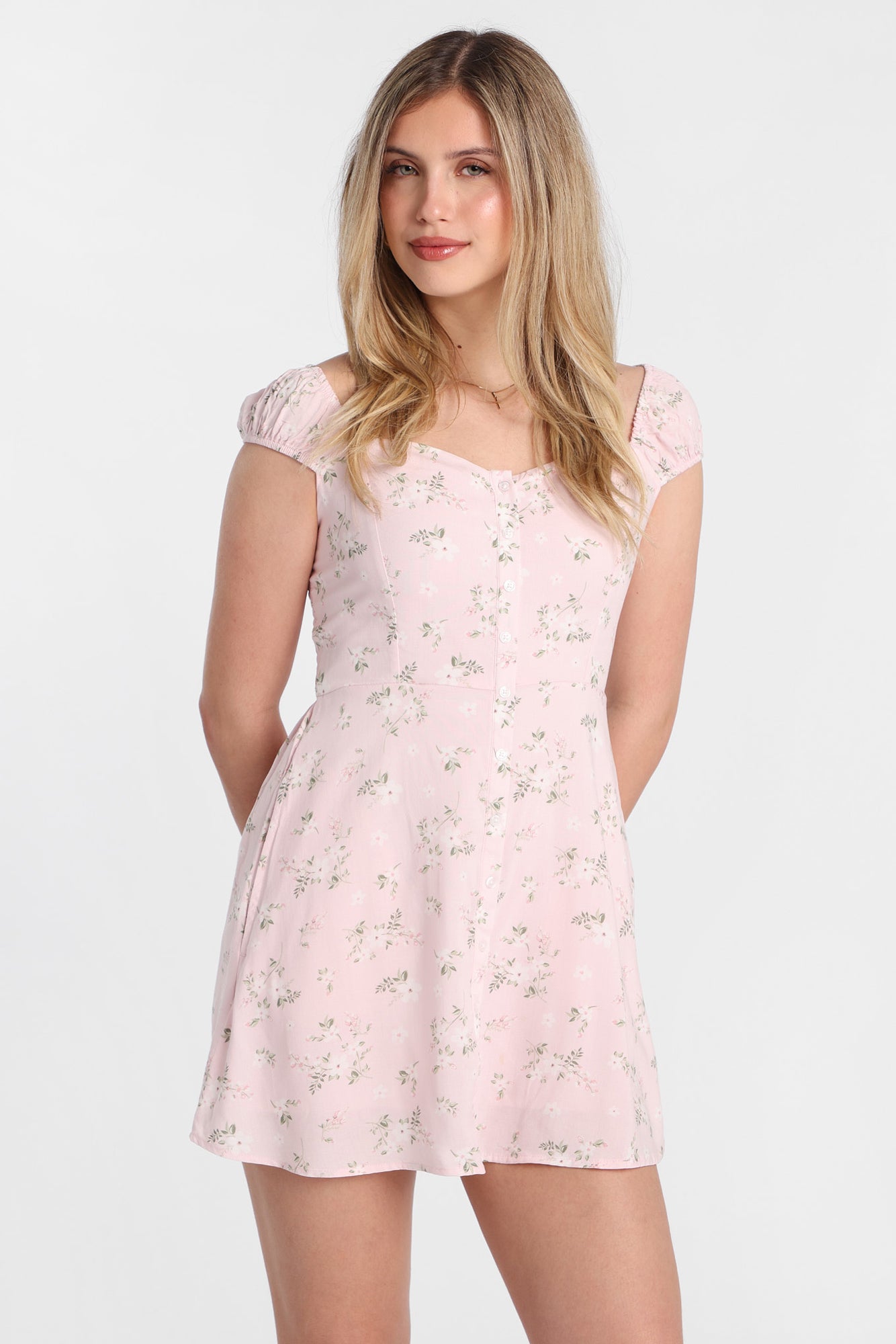 Mini-robe à boutonné l'avant