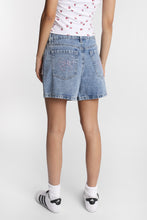 Short en denim ample taille basse thumbnail 4
