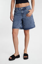 Short en jean taille basse thumbnail 1