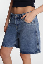 Short en jean taille basse thumbnail 2