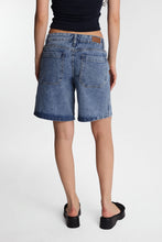 Short en jean taille basse thumbnail 3