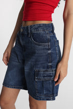Short en jean taille basse à poches cargo thumbnail 2