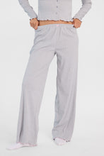 Pantalon pyjama à jambe large en tricot pointelle thumbnail 1