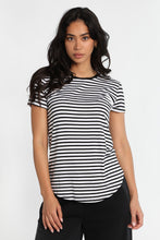 Short Sleeve Crew Neck Relaxed Tee thumbnail 10