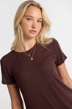 T-shirt décontracté à col ras du cou manches courtes thumbnail 7