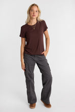 T-shirt décontracté à col ras du cou manches courtes thumbnail 9