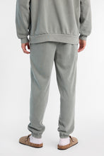 Pantalon en molleton resserré délavé thumbnail 11