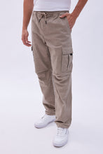 Pantalon cargo ample thumbnail 5