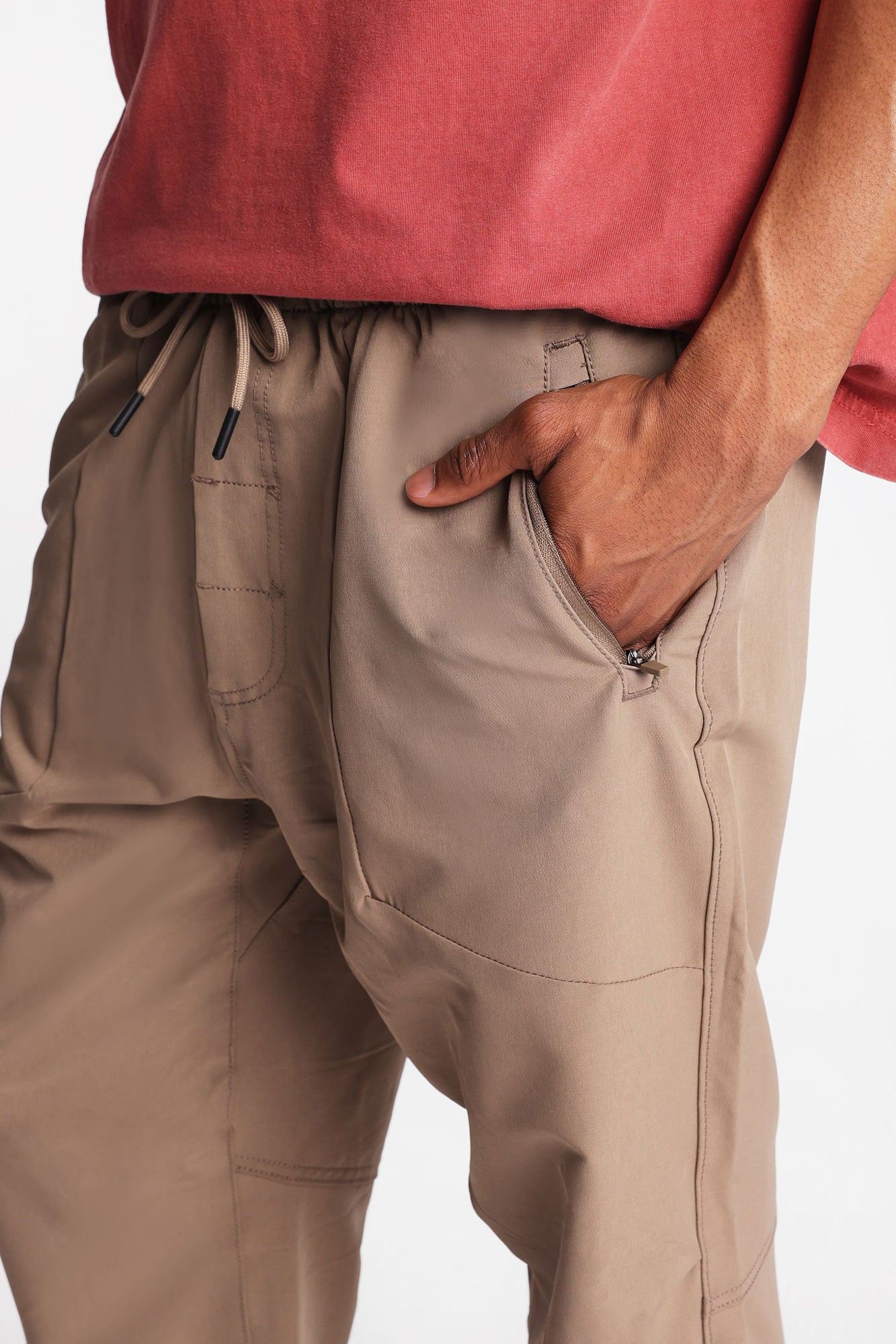 Zip-Pockets Traveler Jogger