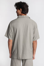 Chemise boutonnée à manches courtes en lin mélangé thumbnail 28