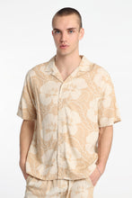 Chemise boutonnée à manches courtes en lin mélangé à motif floral thumbnail 2