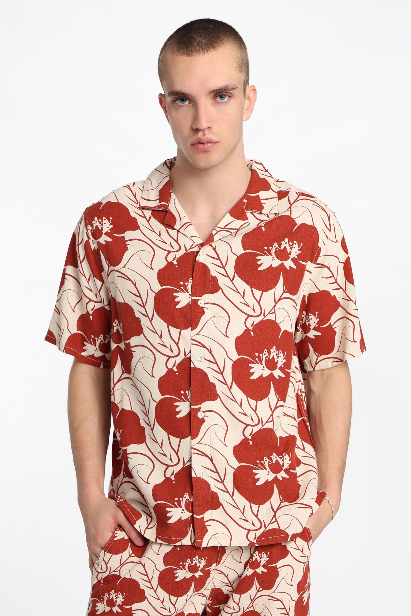 Bluenotes Linen-Blend Floral Button-Up Shirt at Coquitlam Centre