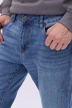 Liam Straight Jeans thumbnail 3