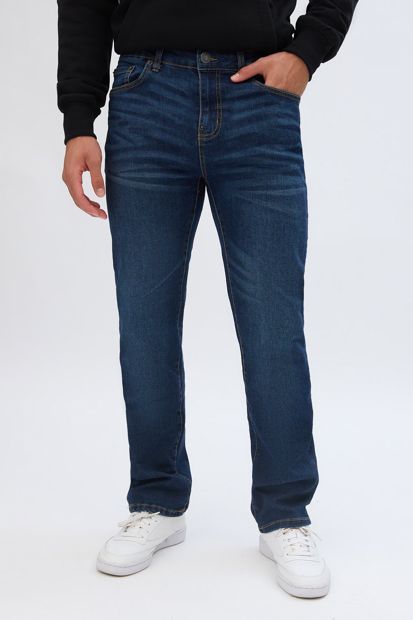 Jake Loose Jeans