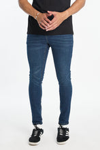 Chase Skinny Jeans thumbnail 1