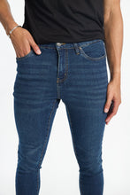 Chase Skinny Jeans thumbnail 2