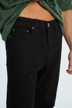 Liam Straight Jeans thumbnail 2
