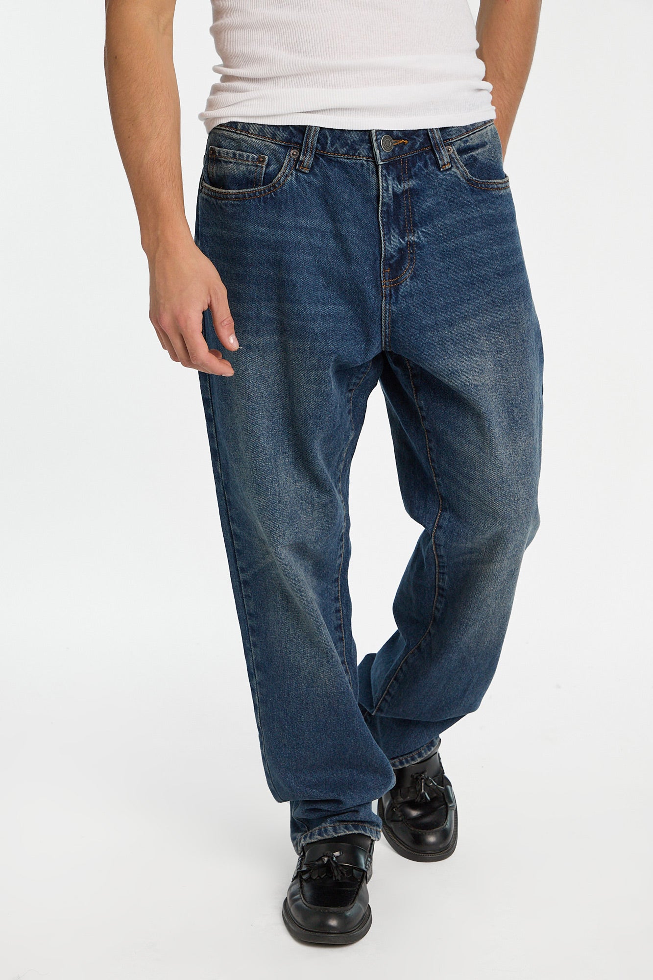 Jake Loose Jeans
