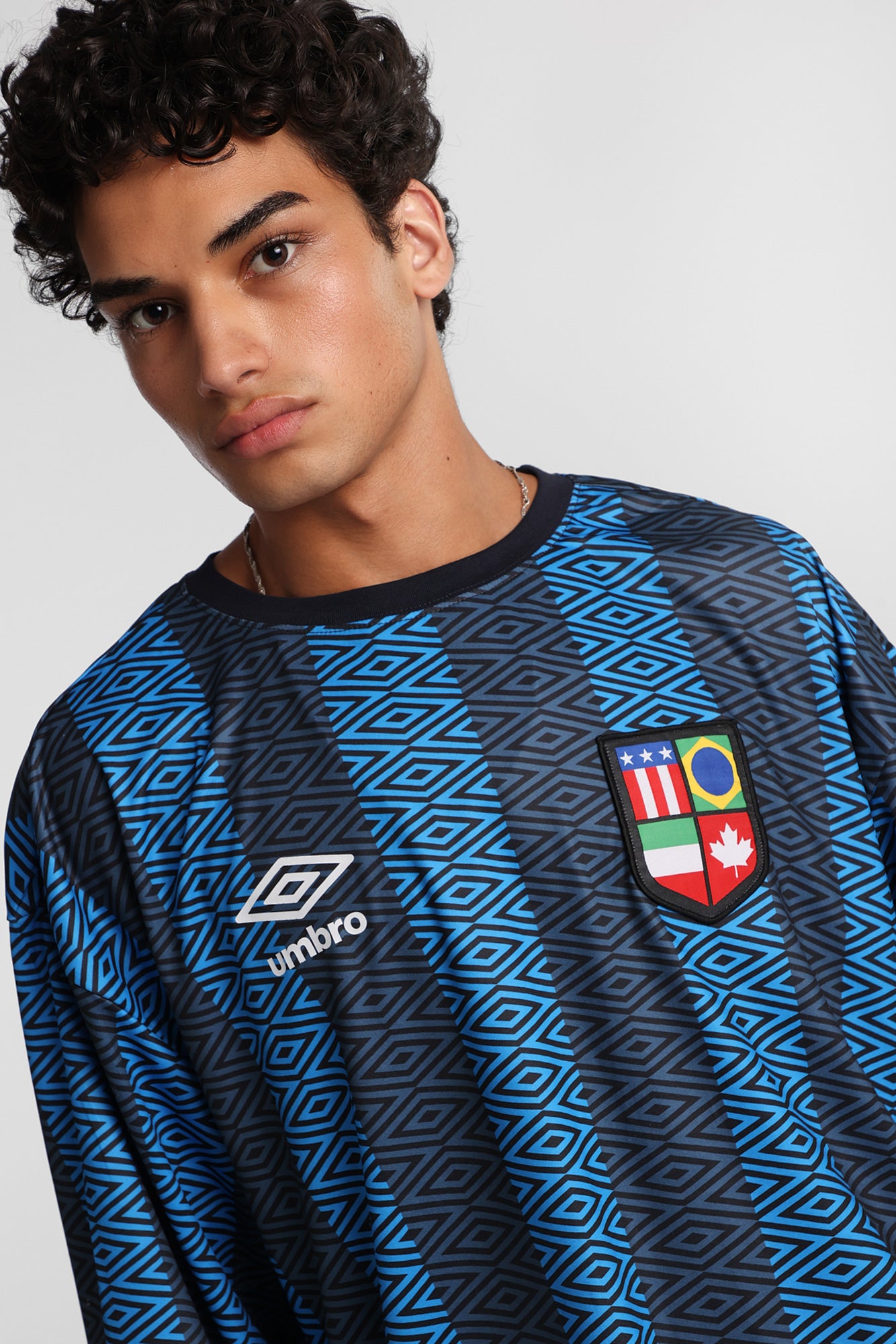 Umbro World's Game Graphic Long Sleeve Crew Neck Jersey – Bluenotes