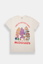 T-shirt à graphique imprimé I Had My Birthday At McDonald's thumbnail 1