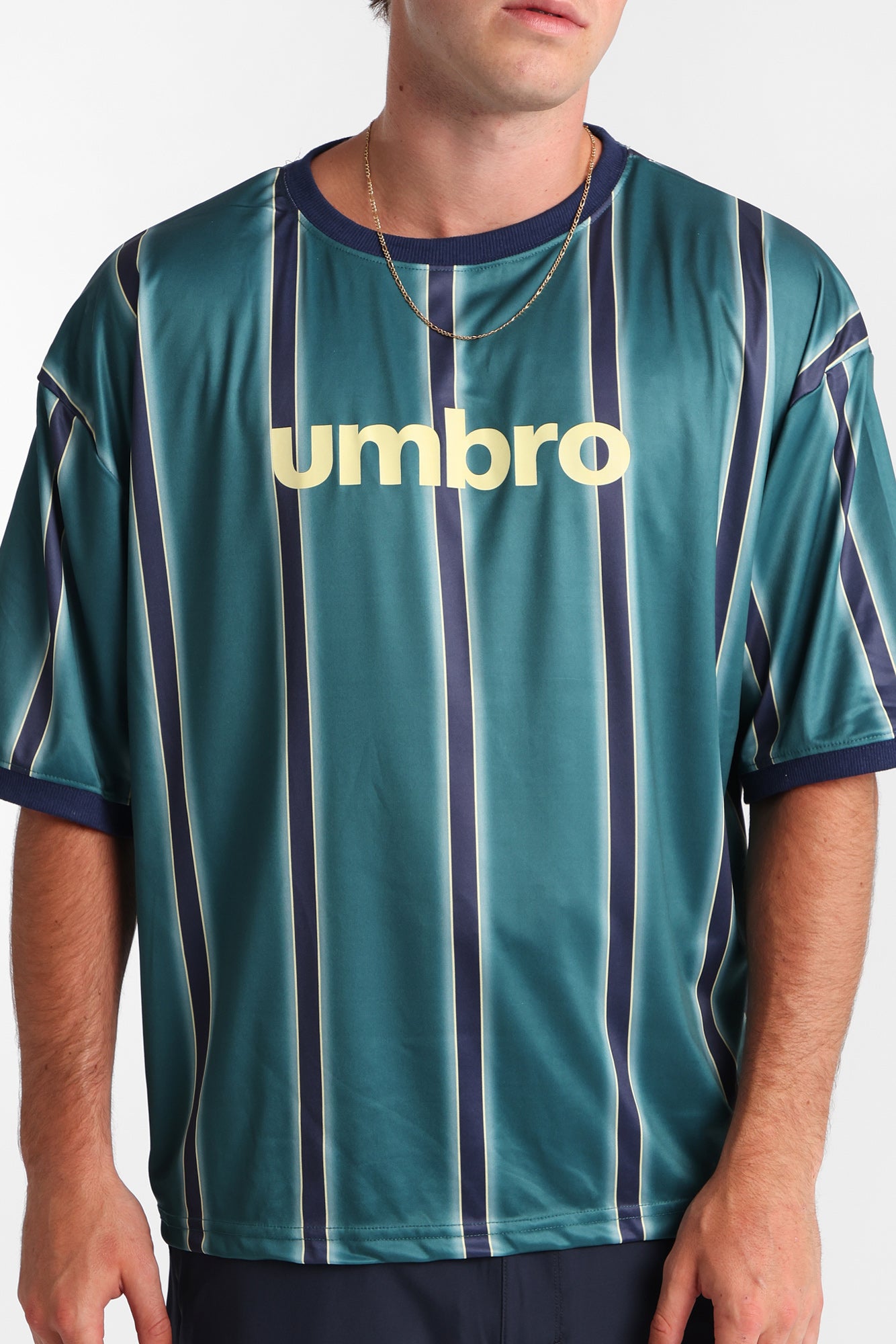 Umbro Large Logo Striped Tee – Bluenotes