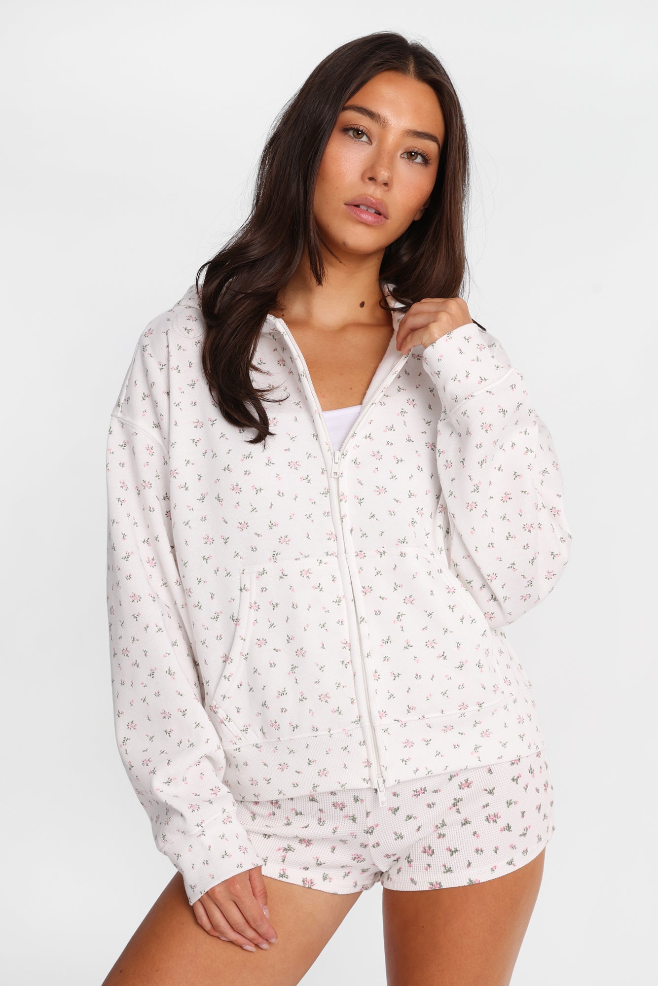 Chandail à capuche en molleton zippé motif florale