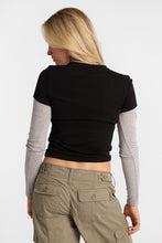 T-shirt superposé à manches longues à col ras du cou thumbnail 3