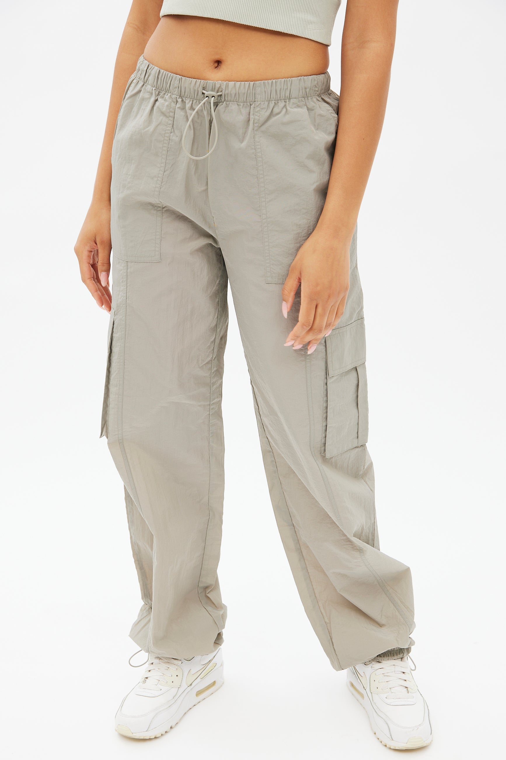 Low Rise Nylon Cargo Parachute Pant – Bluenotes | Aéropostale