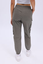 Jogger cargo sergé taille haute thumbnail 9