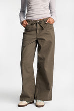 Low Rise Ultra-Wide Leg Pants thumbnail 1